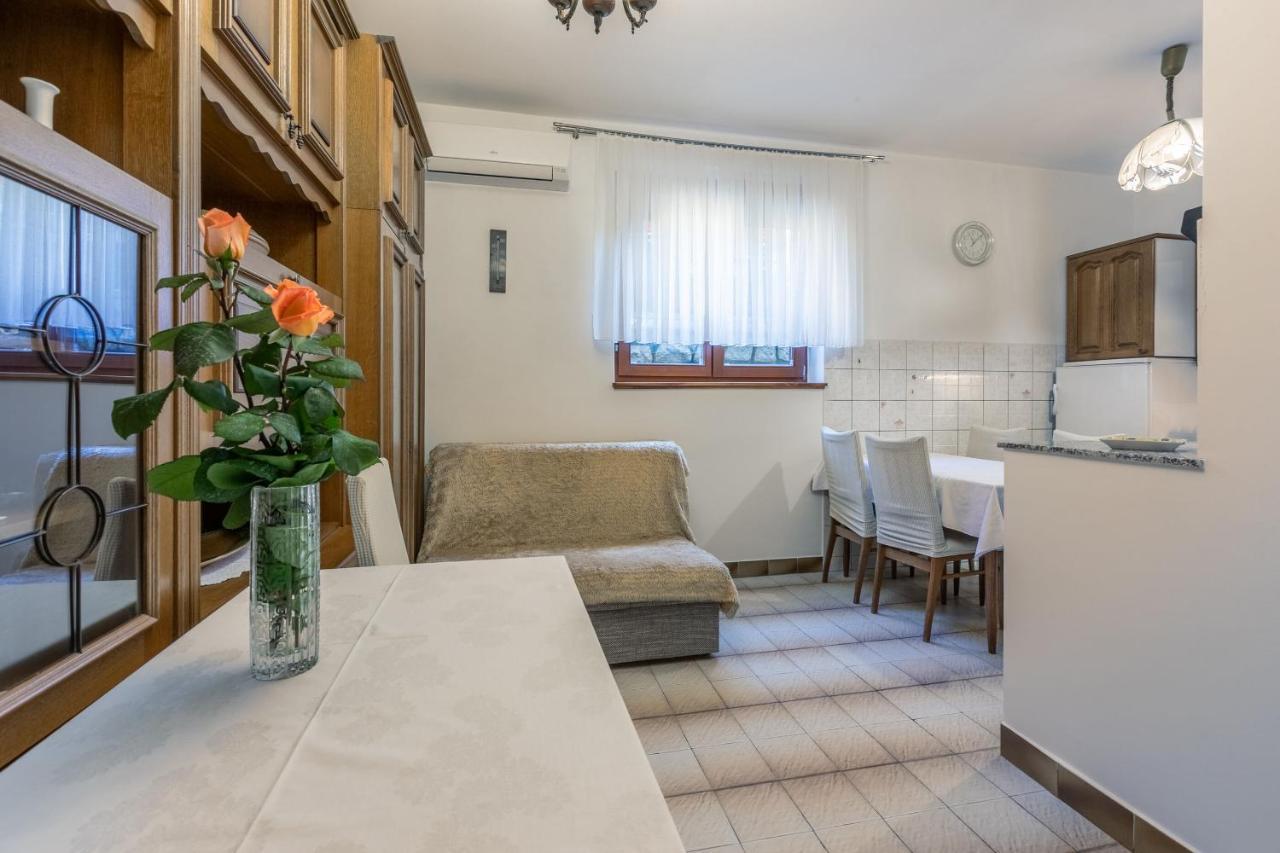 Apartments Mirena Криквеница Екстериор снимка